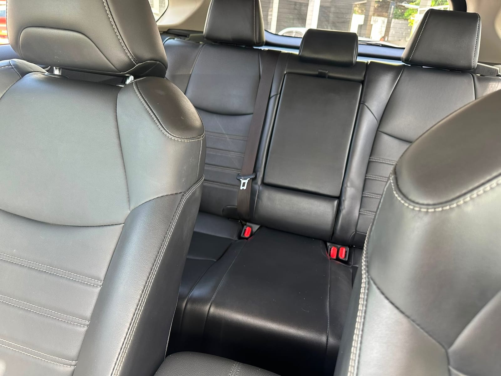 2023 Toyota RAV4 Premium — foto 4