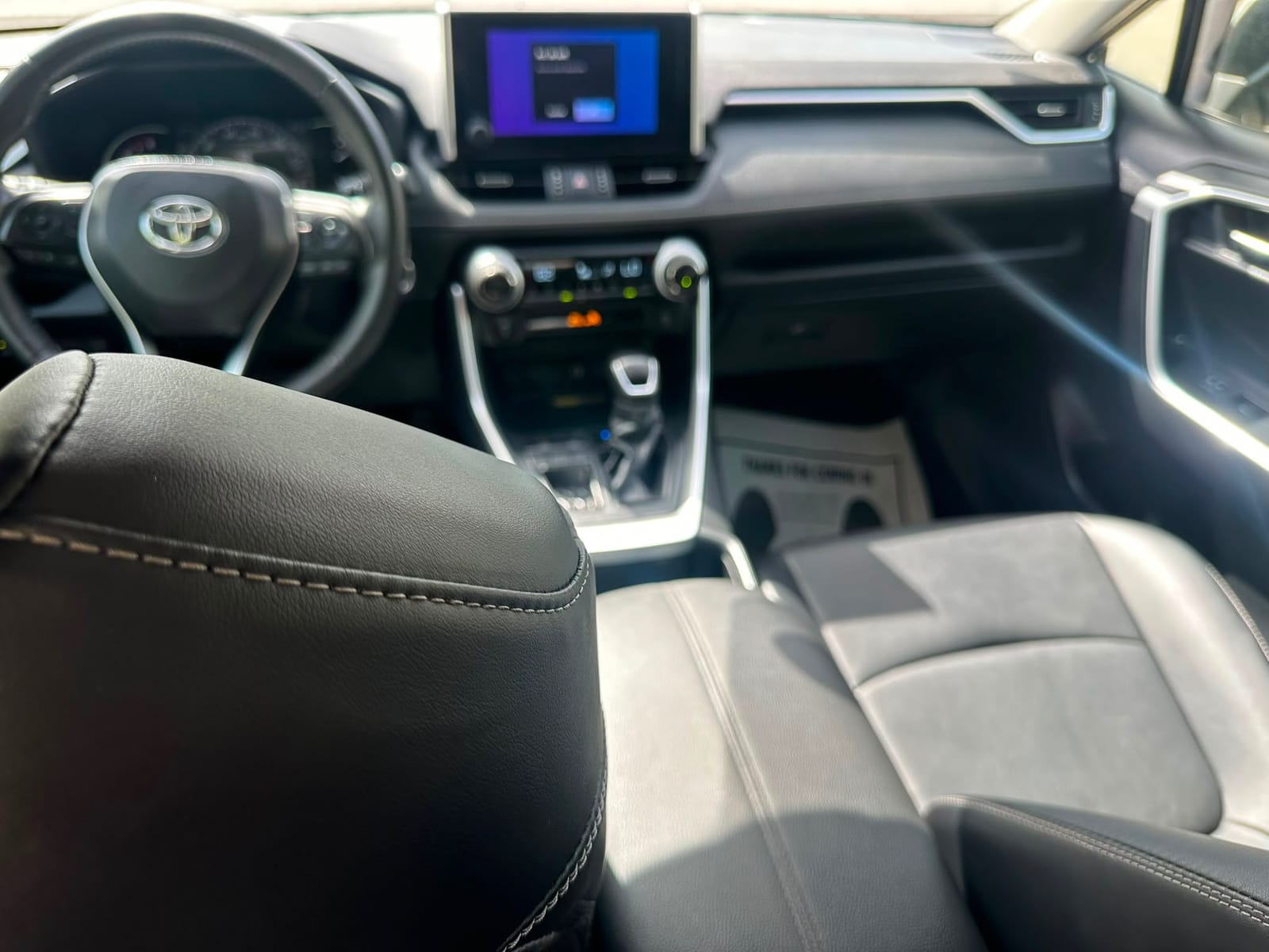2023 Toyota RAV4 Premium — foto 5