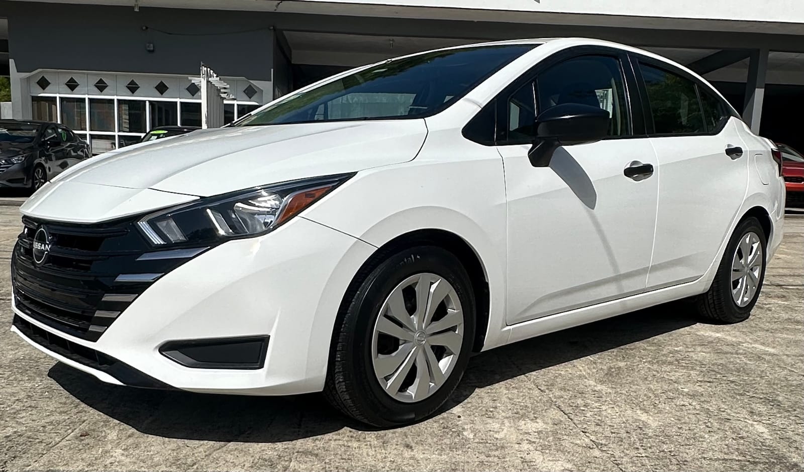 2023 Nissan Versa — foto 3