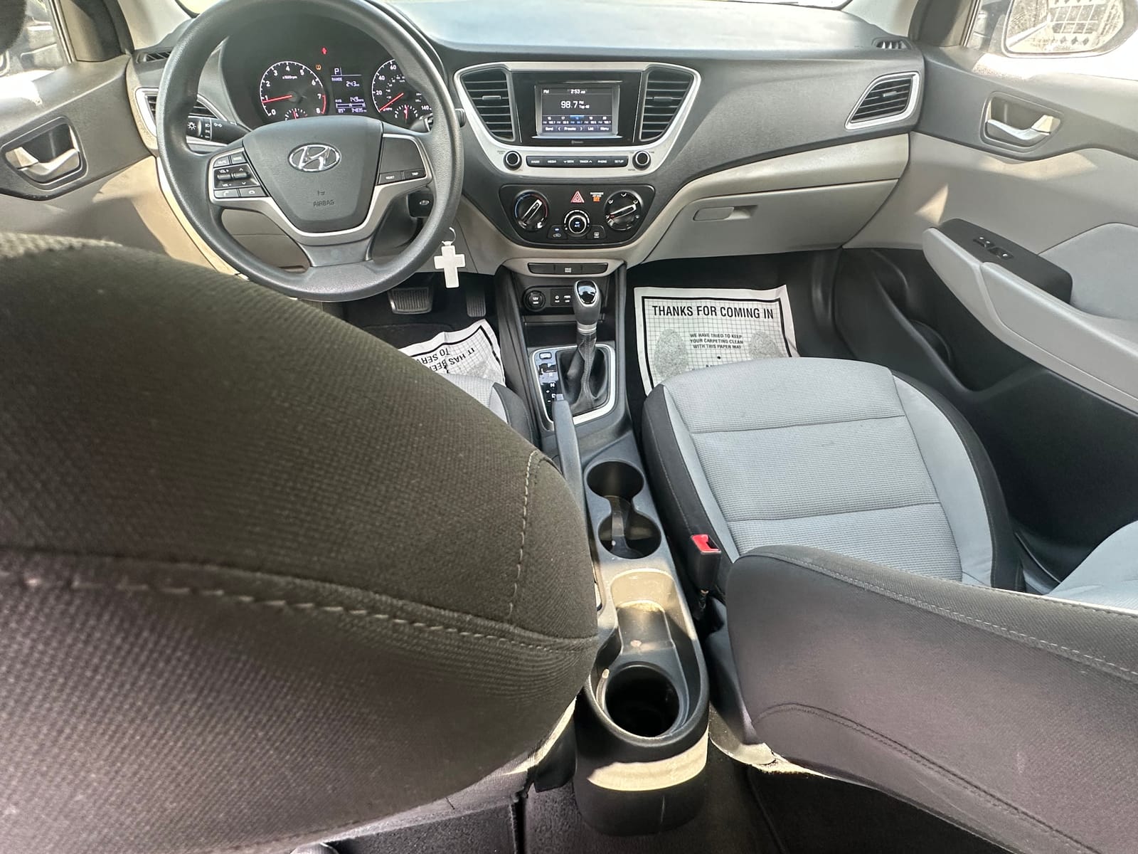 2022 Hyundai Accent — foto 4