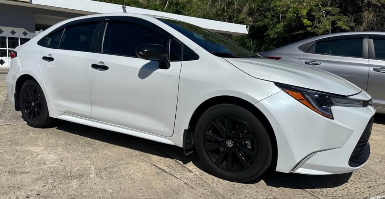 2025 Toyota Corolla LE usado en venta en Aguada