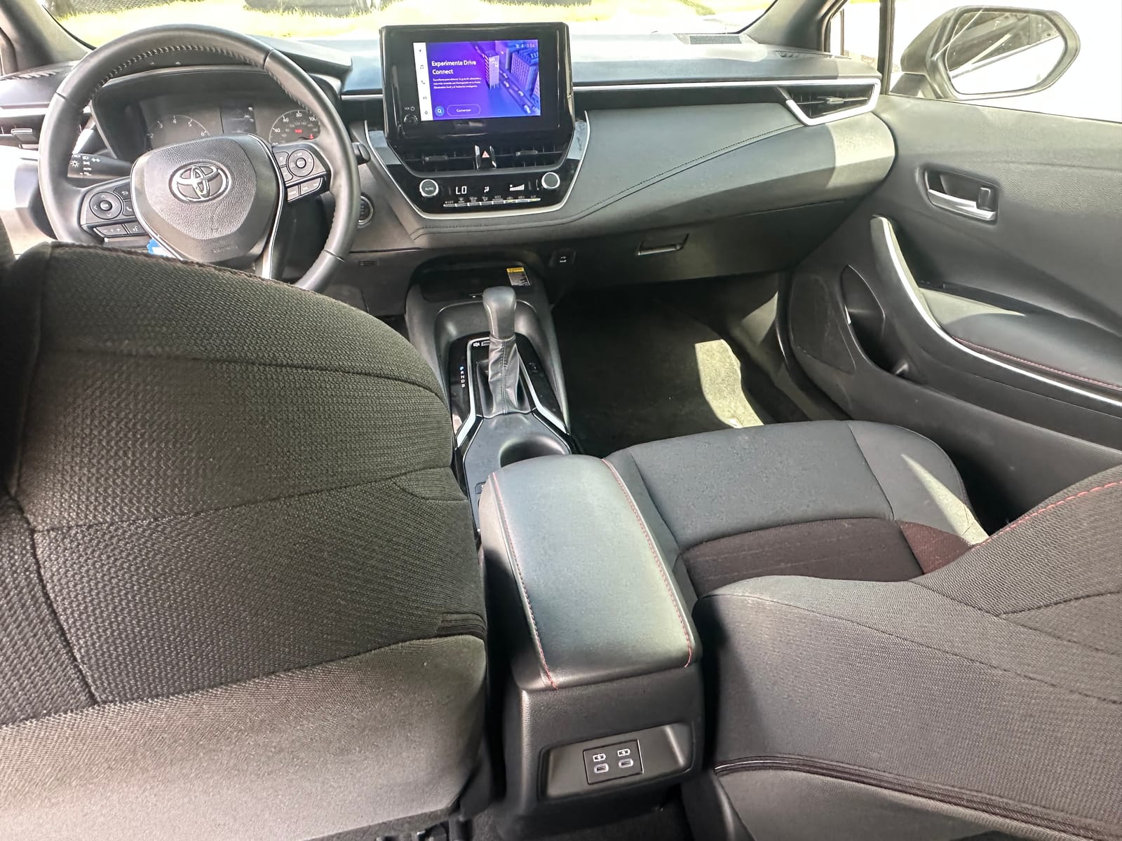 2025 Toyota Corolla SE — foto 7