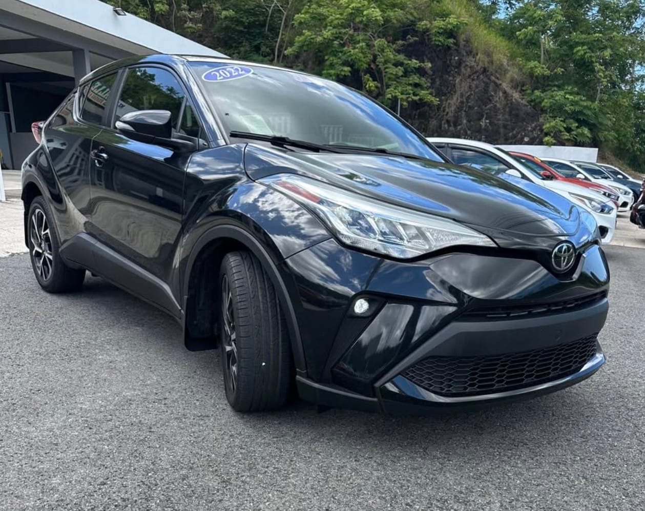 2022 Toyota C-HR Nightshade — foto 2
