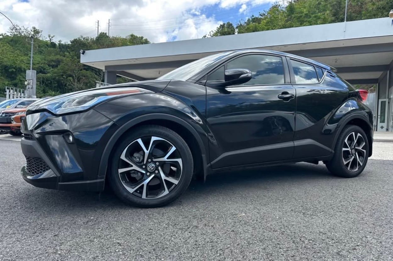 2022 Toyota C-HR Nightshade — foto 3