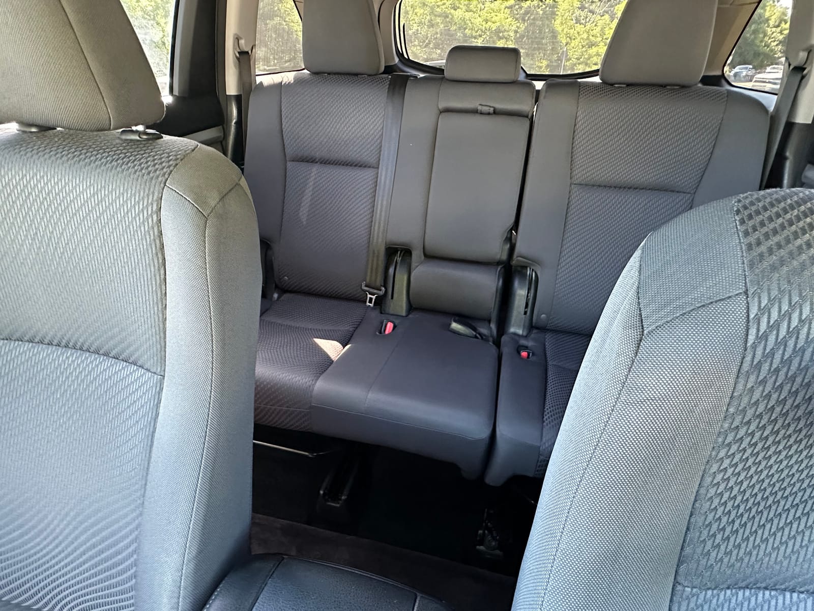 2014 Toyota Highlander LE — foto 6