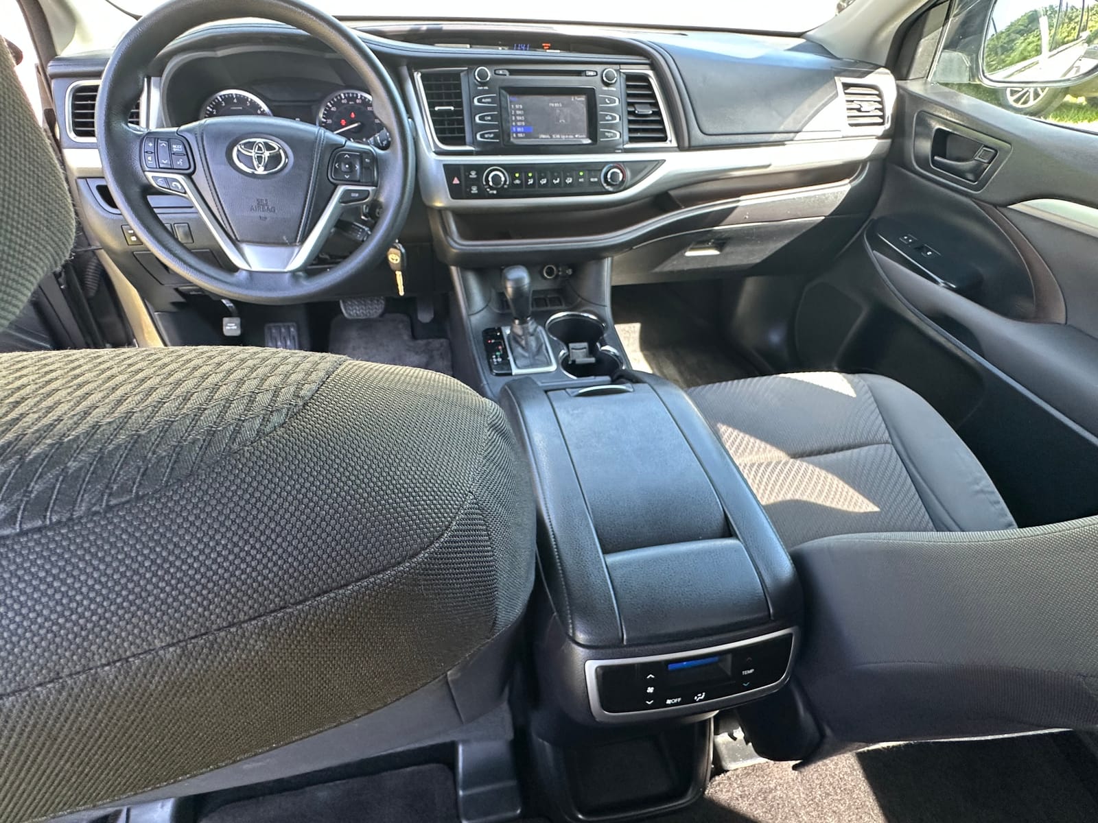 2014 Toyota Highlander LE — foto 7