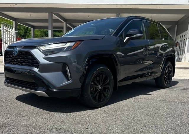 2022 Toyota RAV4 Hybrid XSE usado en venta en Aguada