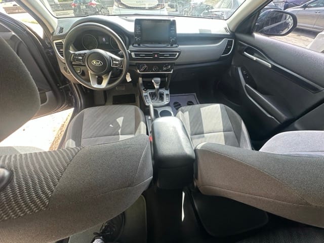 2021 Kia Seltos LX — foto 7