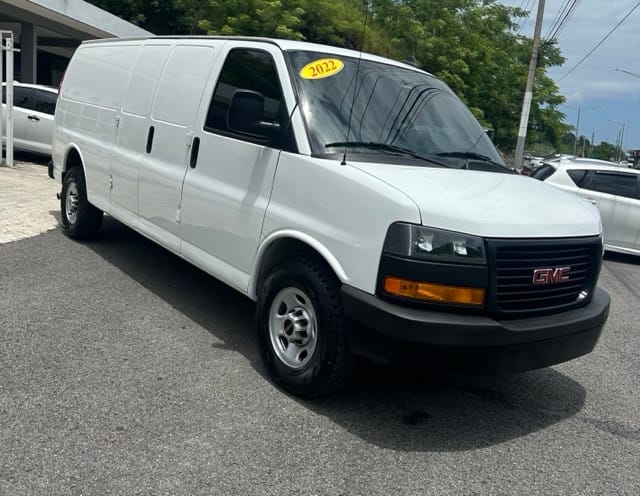 2022 GMC Savana EXT usado en venta en Aguada