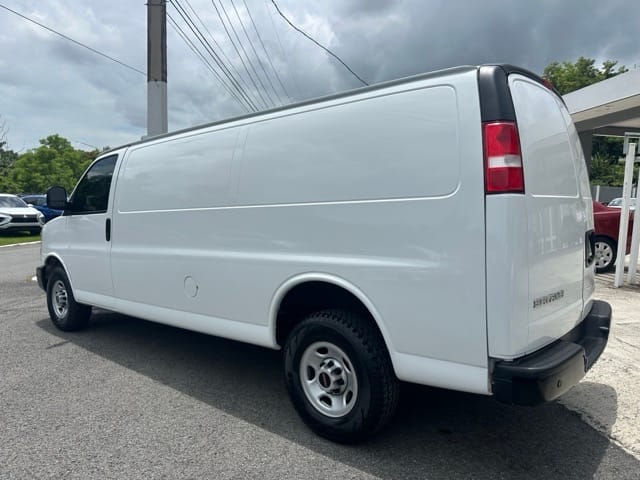 2022 GMC Savana EXT — foto 3