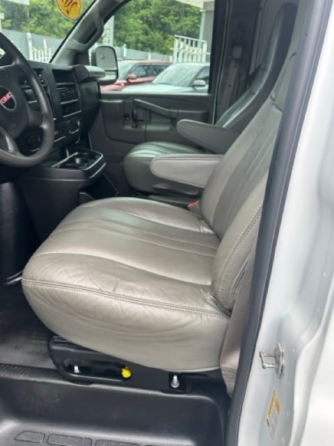2022 GMC Savana EXT — foto 5