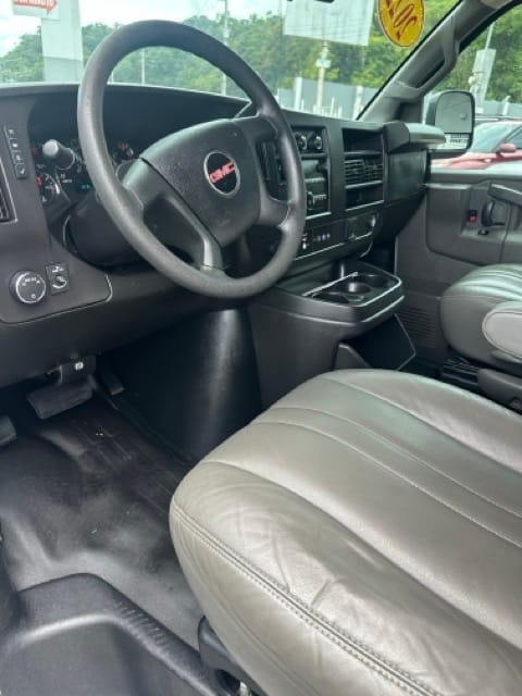 2022 GMC Savana EXT — foto 6