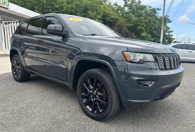 2017 Jeep Grand Cherokee Laredo — foto 3