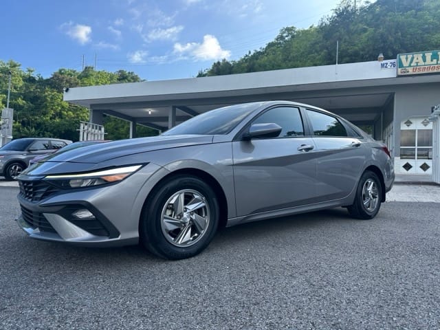 2025 Hyundai Elantra SE — foto 2