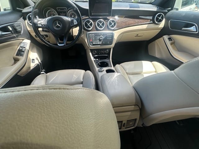 2016 Mercedes-Benz GLA 250 — foto 4