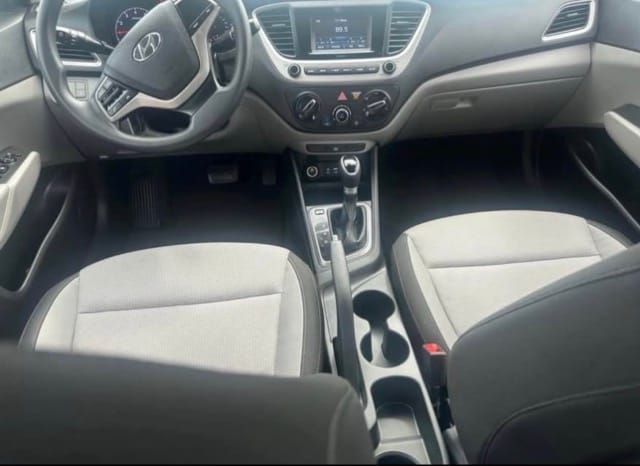 2021 Hyundai Accent — foto 5