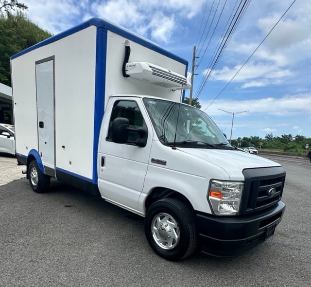 2023 Ford E-350 Econoline Econoline — foto 2